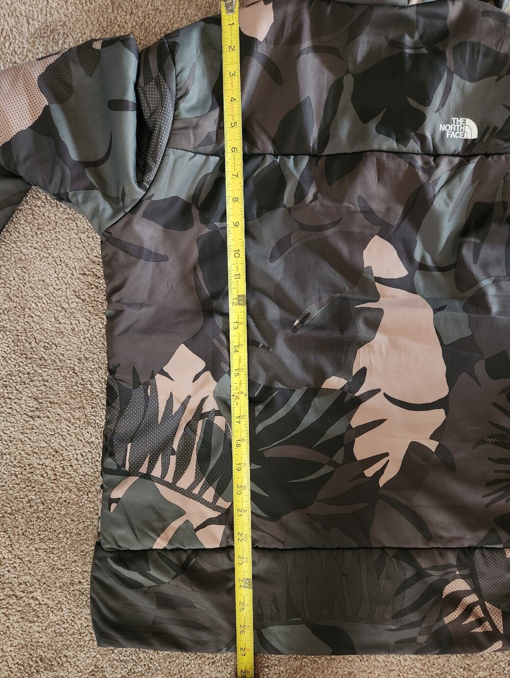 The North Face Fallback Hoodie. Palm Leaf Print - Picture 5 of 11